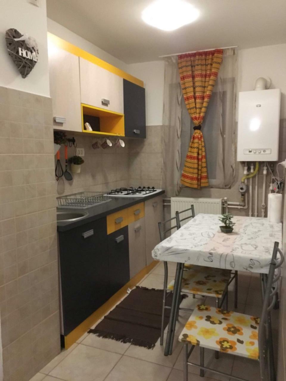 Apartament Anca Appartamento Tîrgu Ocna Esterno foto